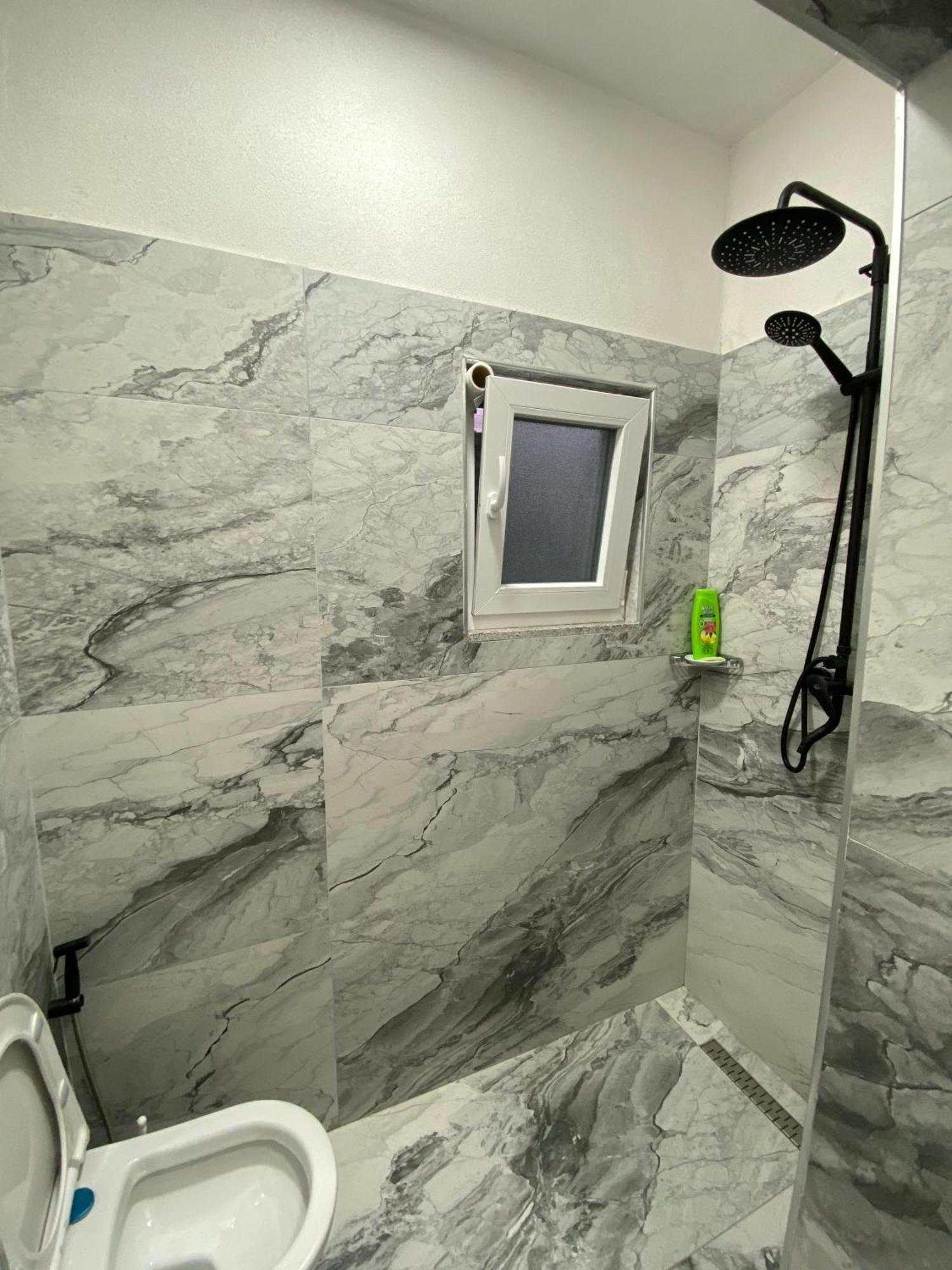 Guest House Korabi Ceren Zewnętrze zdjęcie